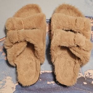 Fitroy Tan Plush Open-Toe Slippers